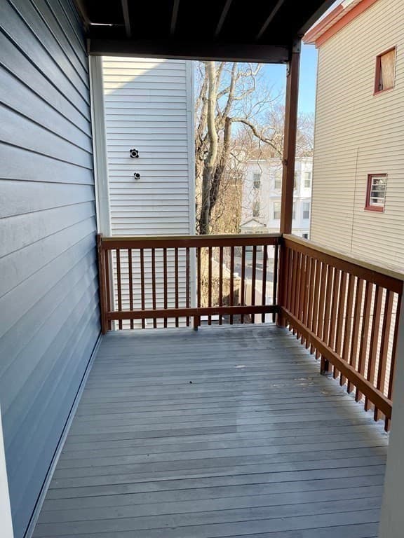 51-53 Dewey St #53 photo 5