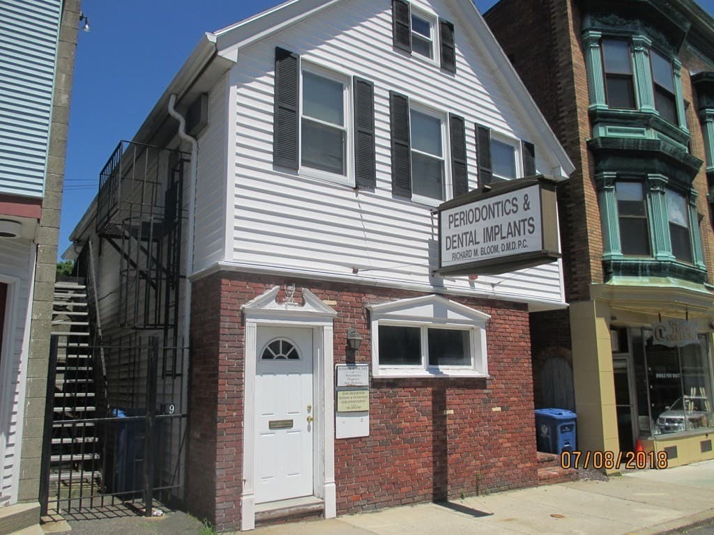 17-17A Albion St photo 2