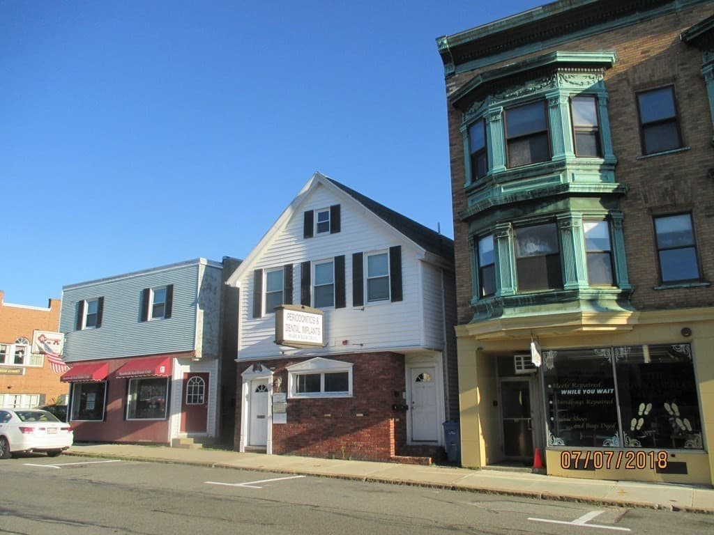 17-17A Albion St photo 3