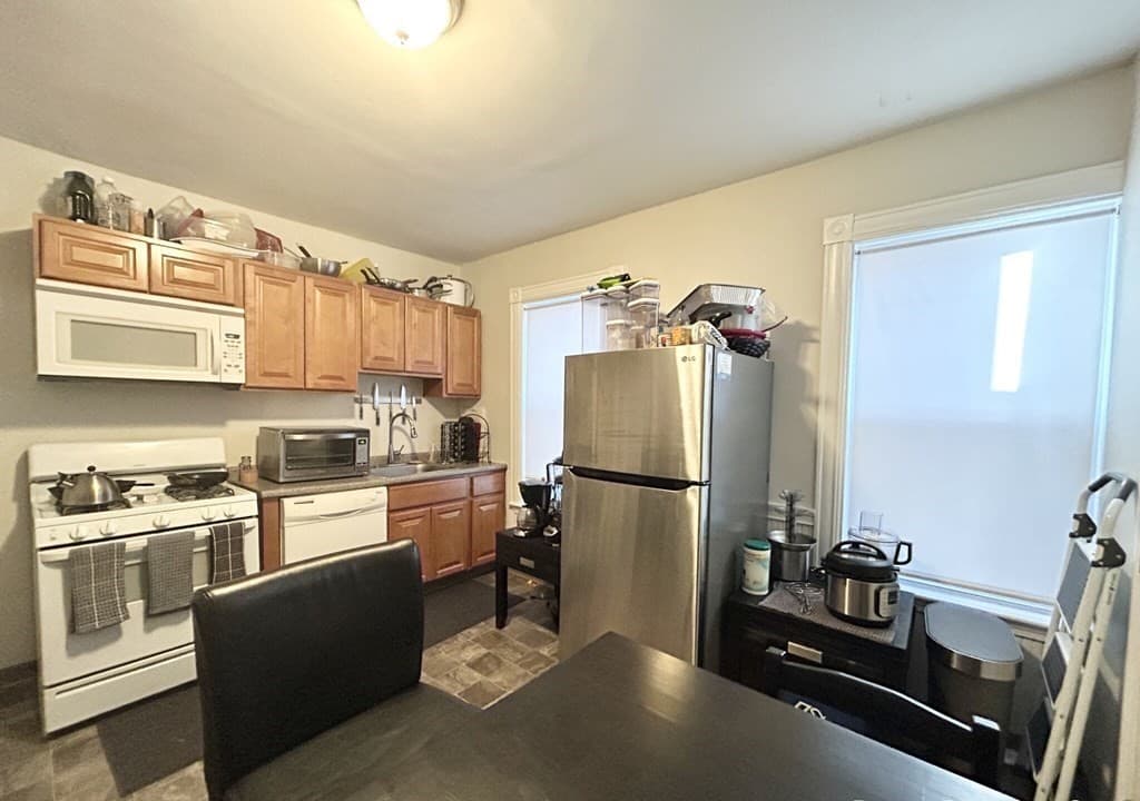151 East Cottage ##1