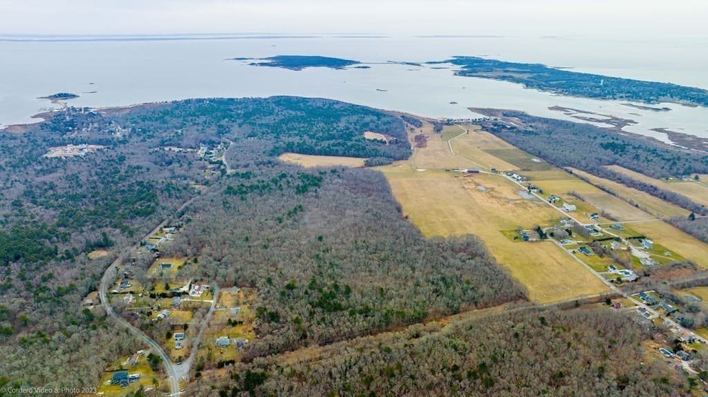 65 Shaws Cove Road photo 2