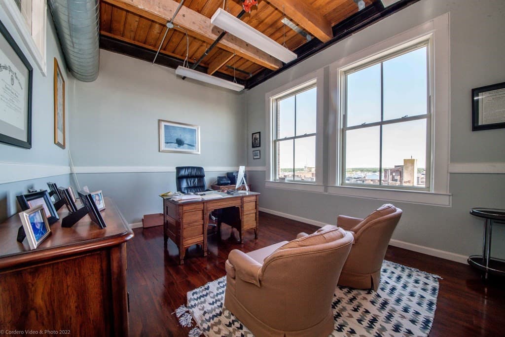 555 Pleasant St #Suite 3A photo 2