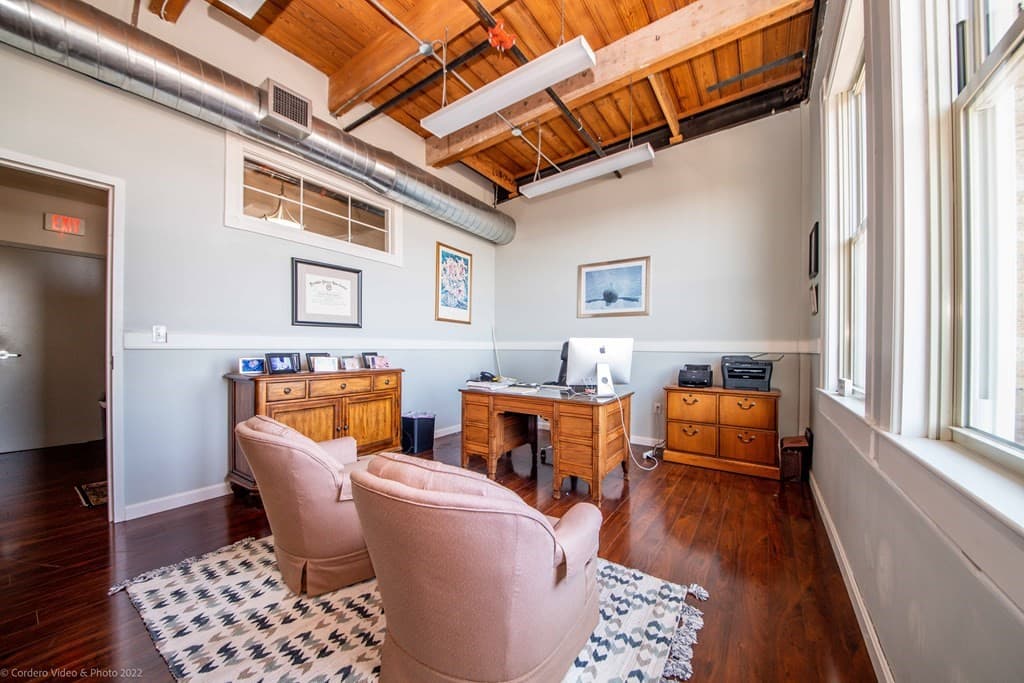 555 Pleasant St #Suite 3A