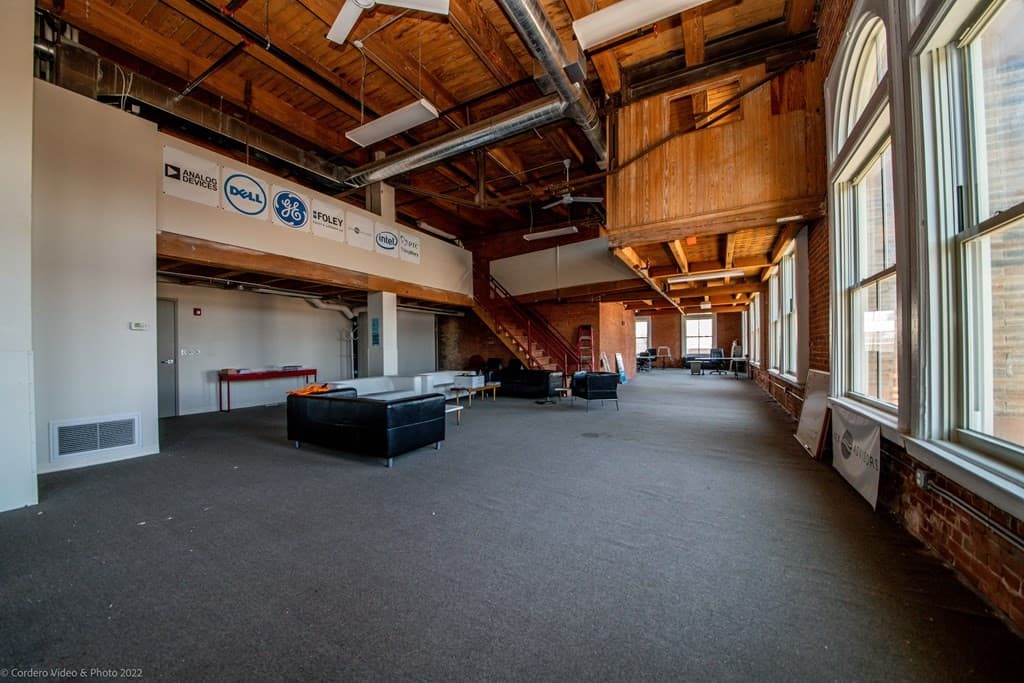555 Pleasant St #Suite 2C photo 3