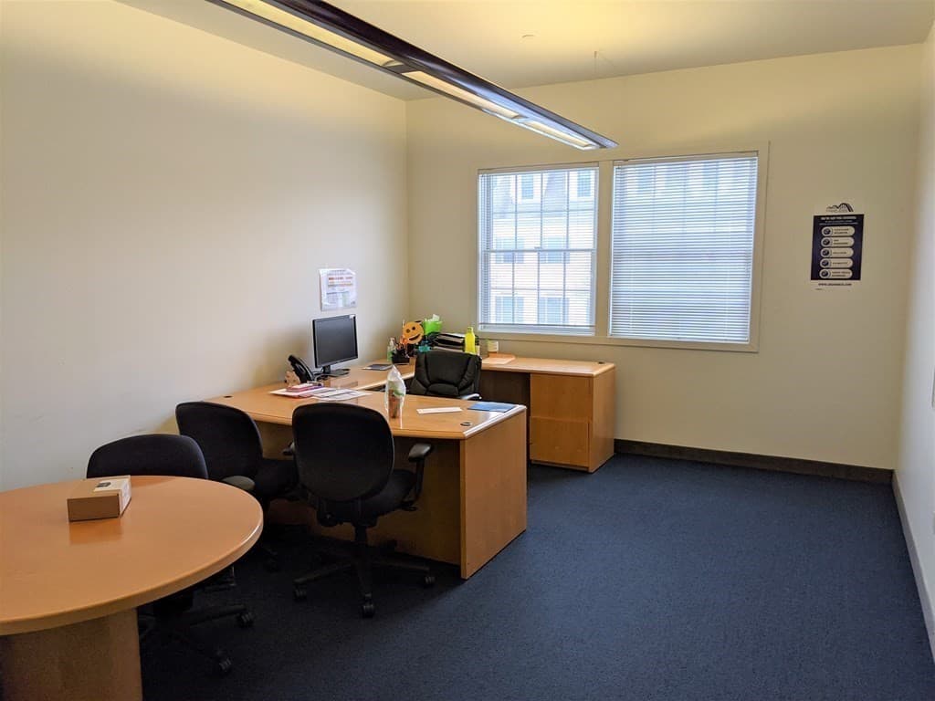 2 Lan Dr photo 4