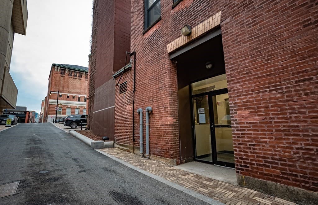 955 Boylston St photo 3