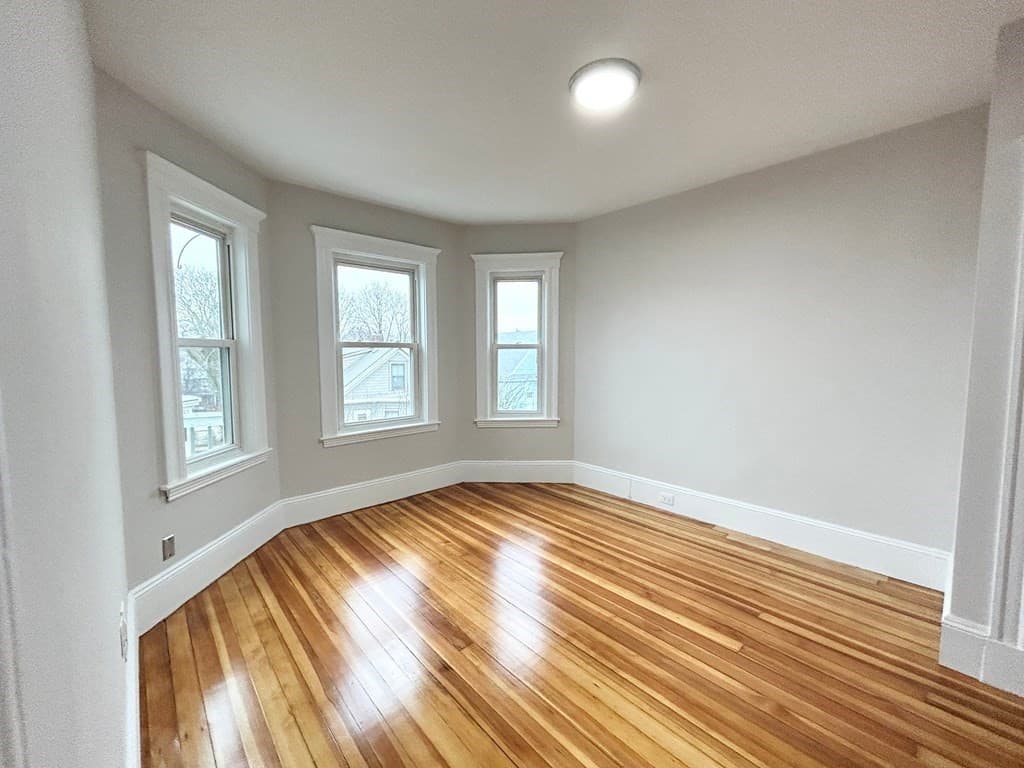 20 Dawes St. #3 photo 2