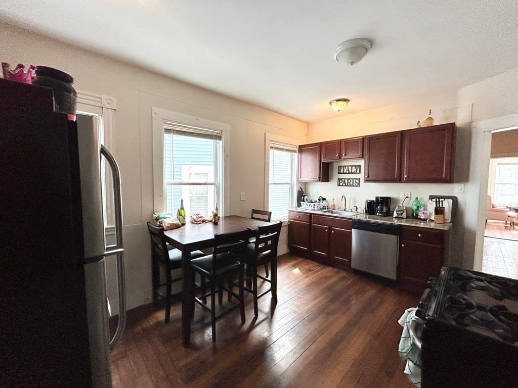 74 Romsey Street #2