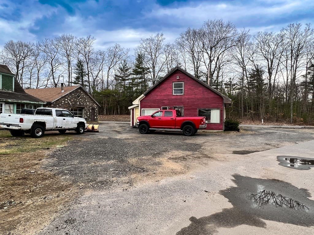 217 Barre Paxton Rd photo 2