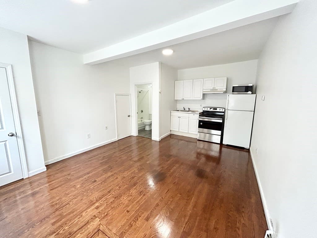 269 Bolton Street #2A photo 2