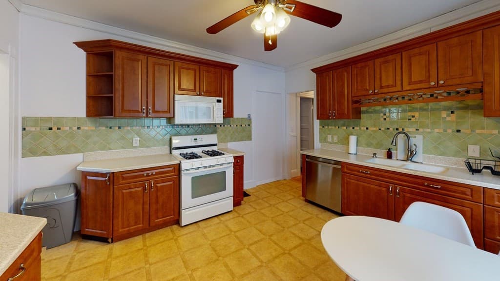 30 Roseclair #1 photo 2