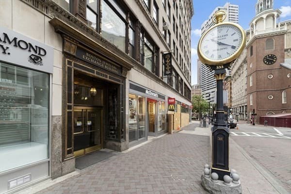 333 Washington Street #607