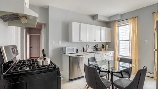 61 Crescent Avenue #2