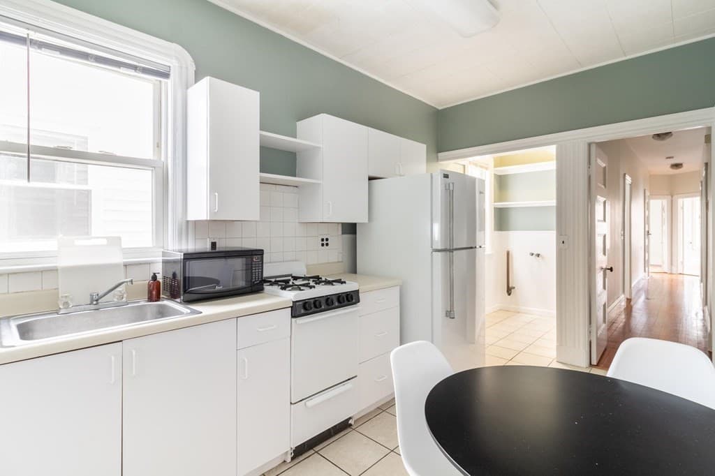 789 Columbia Road #2