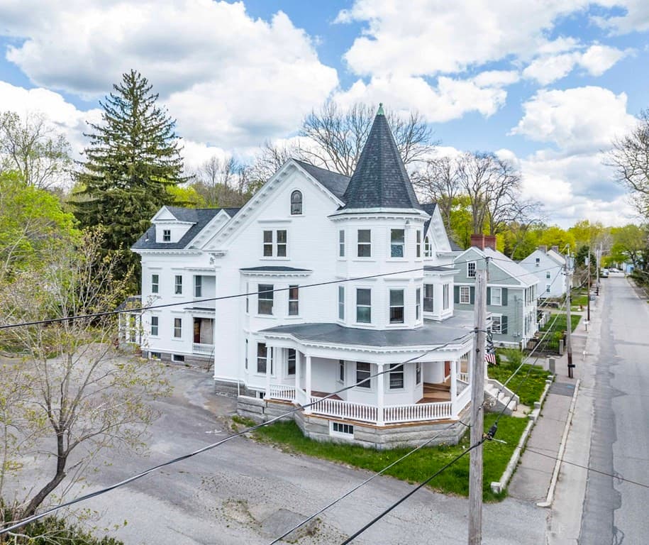 16 Water St photo 4