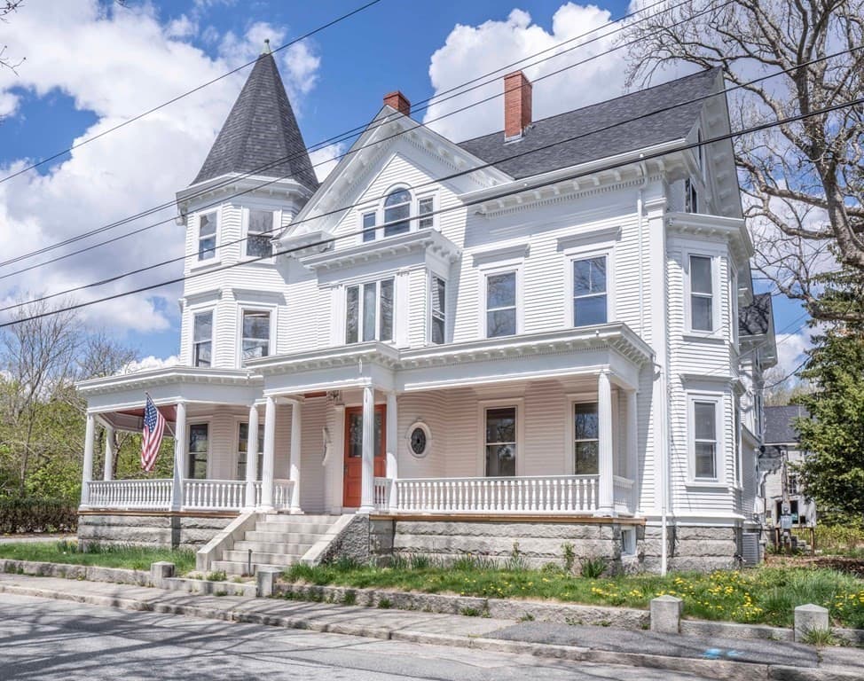 16 Water St photo 2