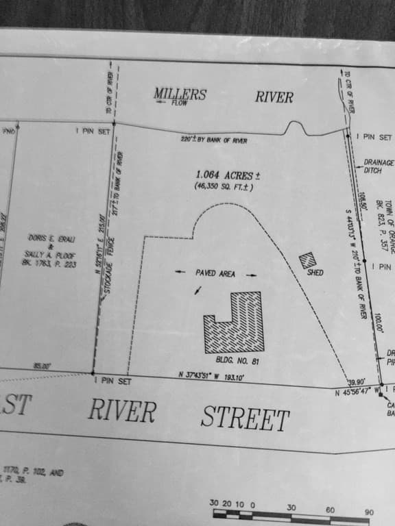 81-B E River St photo 3