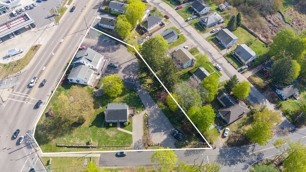 1208 Belmont Street photo 3