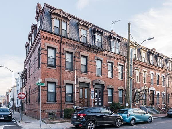 32 Pearl Street