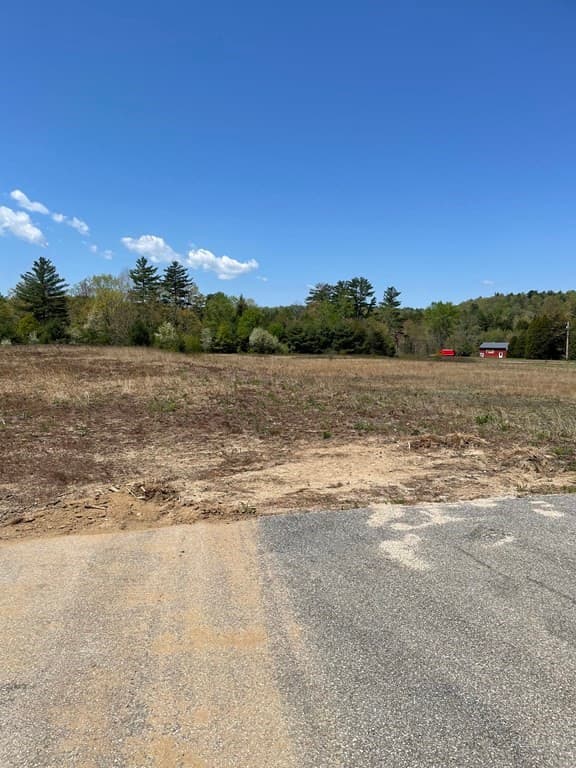 1042 West Swanzey Rd photo 5
