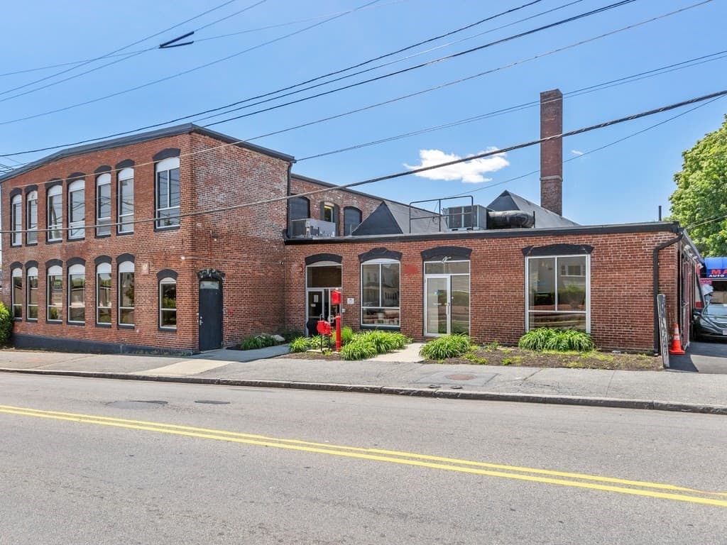 67 Maplwood Street #103 photo 2