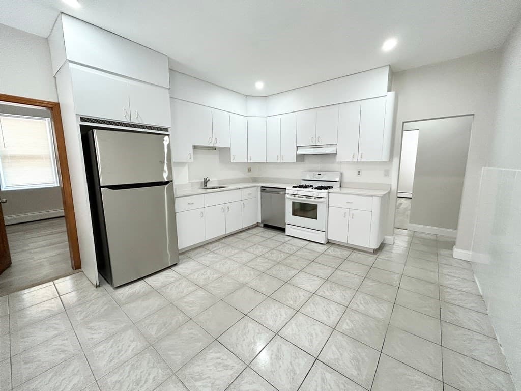165 Gove St. ##1
