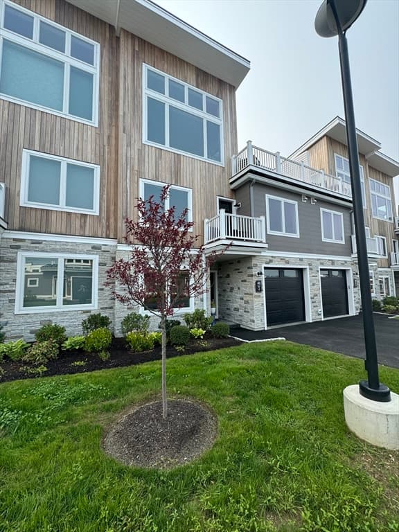48 Vantage Point Drive #2
