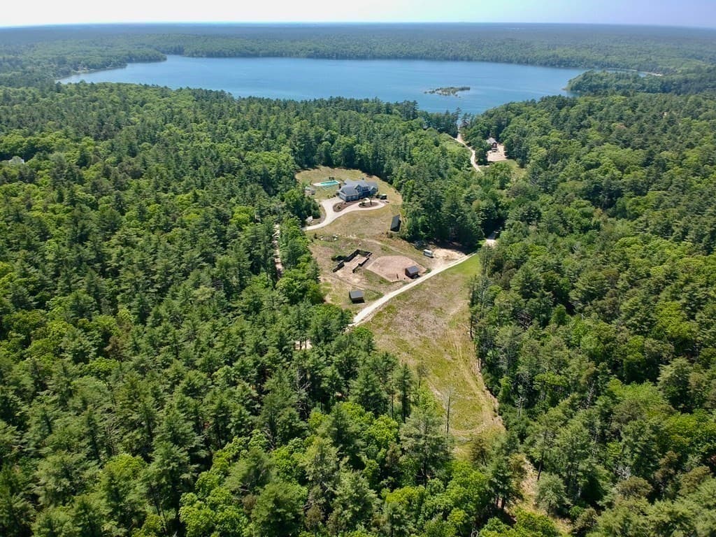 90 Fuller Farm Rd photo 2