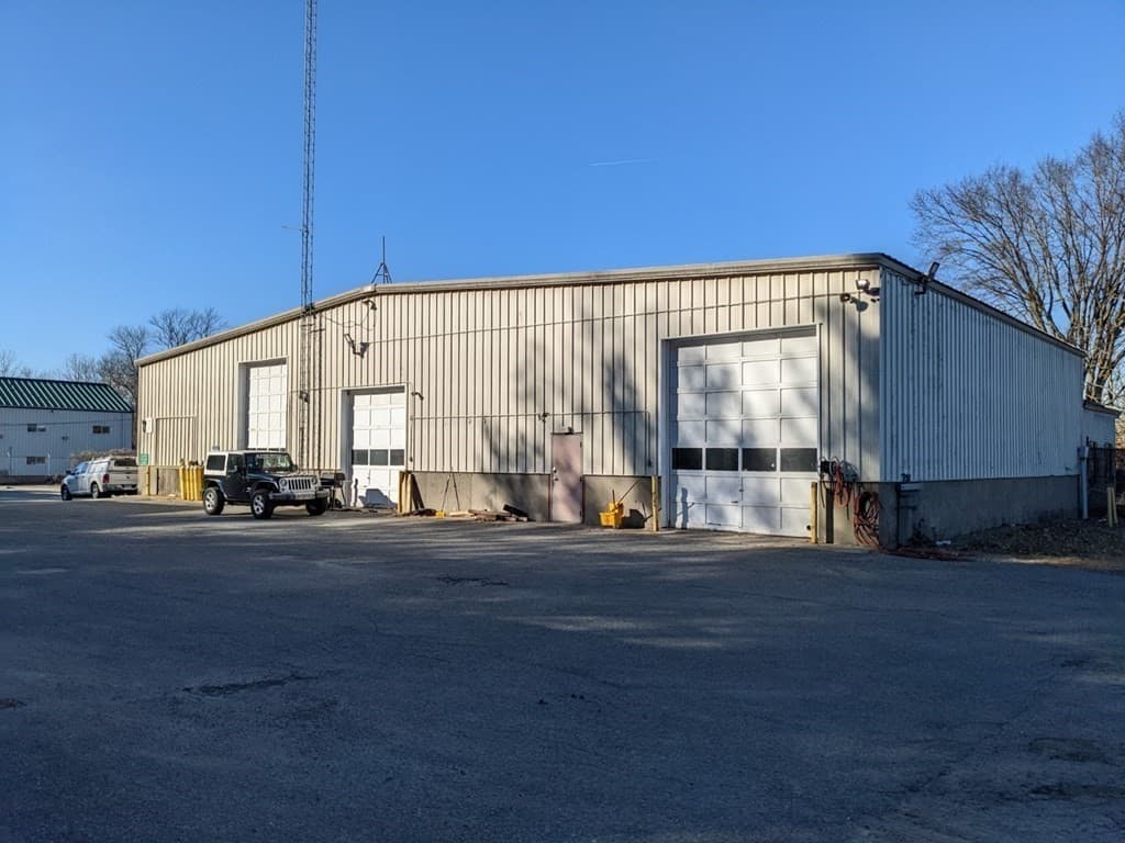 345 W Main St photo 5