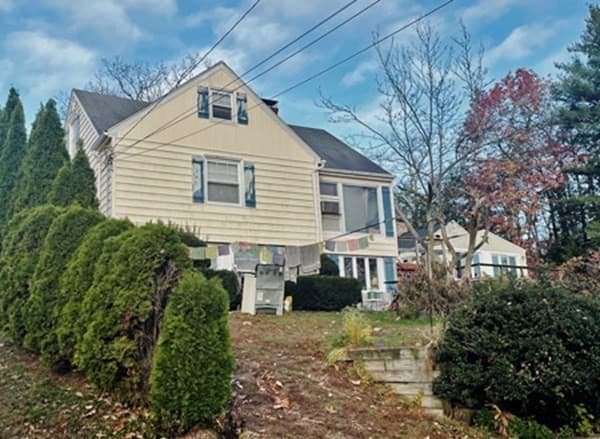 3 Evergreen St photo 4