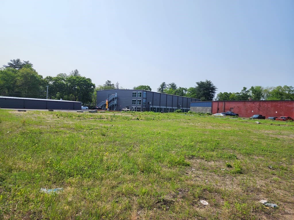 0 Saint James Ave photo 2