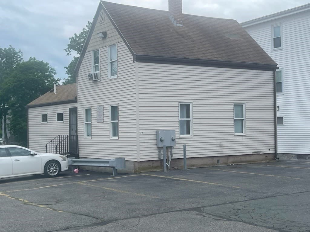 17 Chamberlain Ct