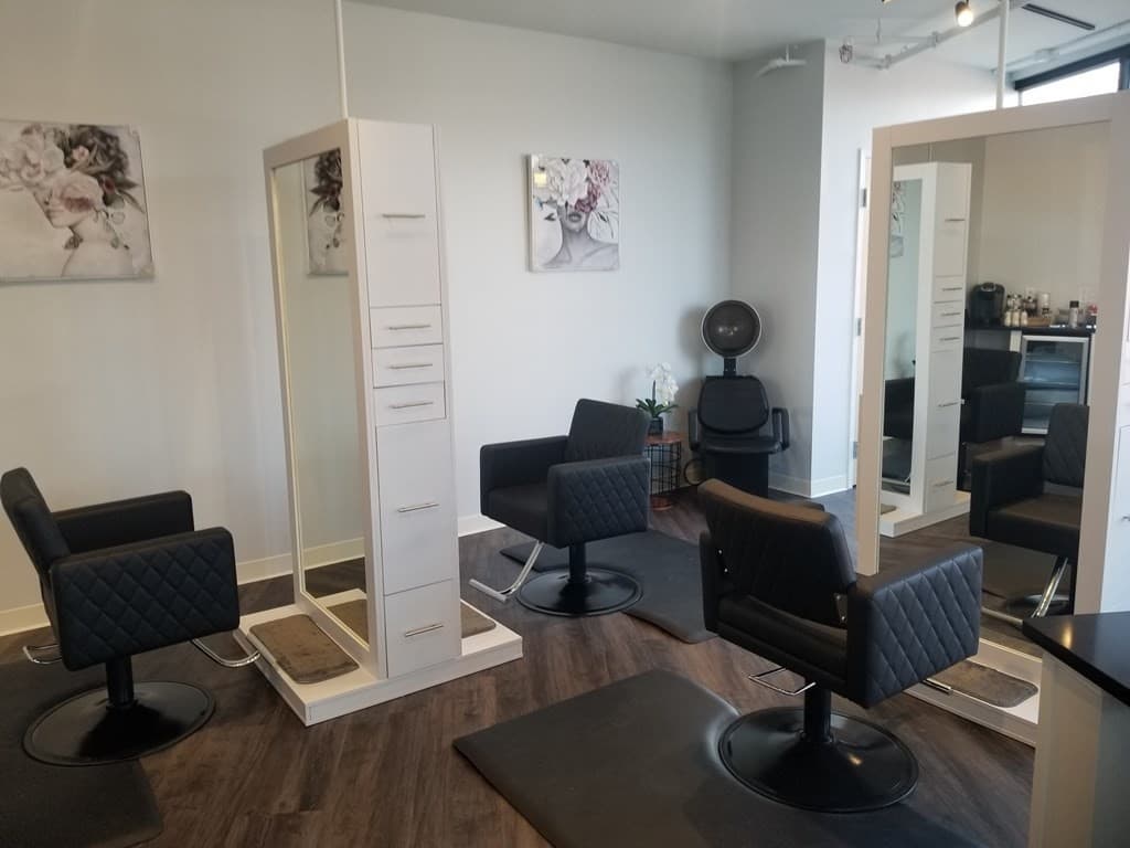 168 Washington St #Salon