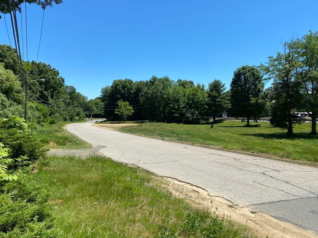 14 Lakeshore Dr Lot 2 photo 2