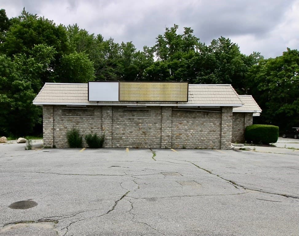176 Boston Road photo 2
