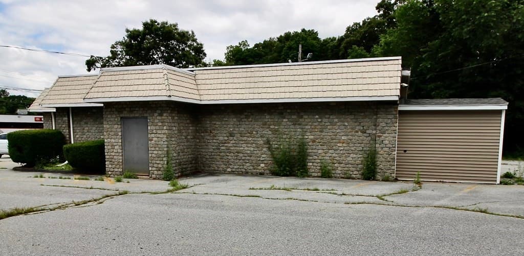 176 Boston Road photo 5