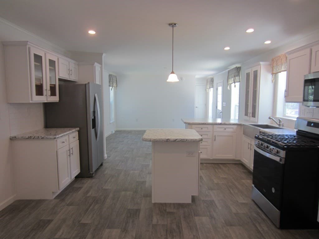 45 Kimberly Ct photo 3