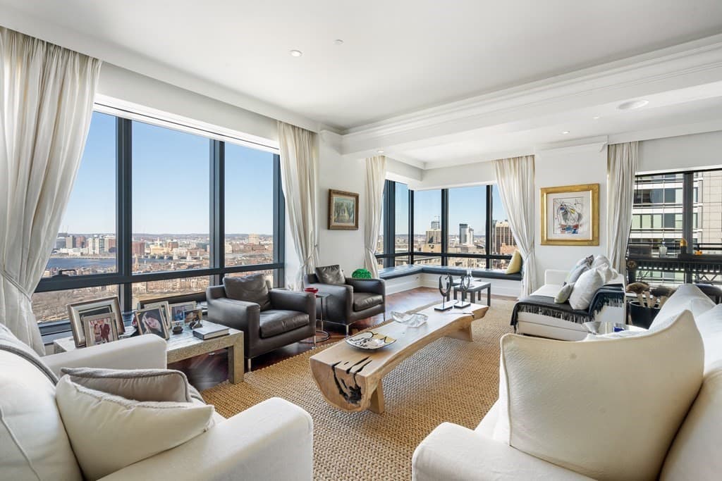 2 Avery Street #30EF