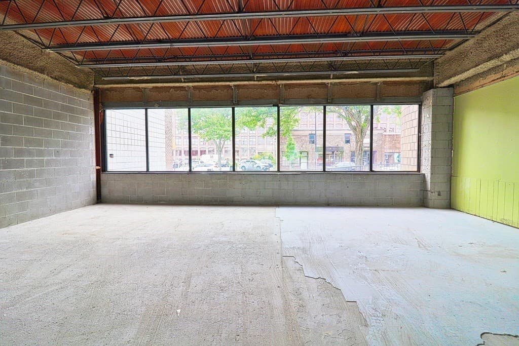 499 Essex Street #Right Side photo 2