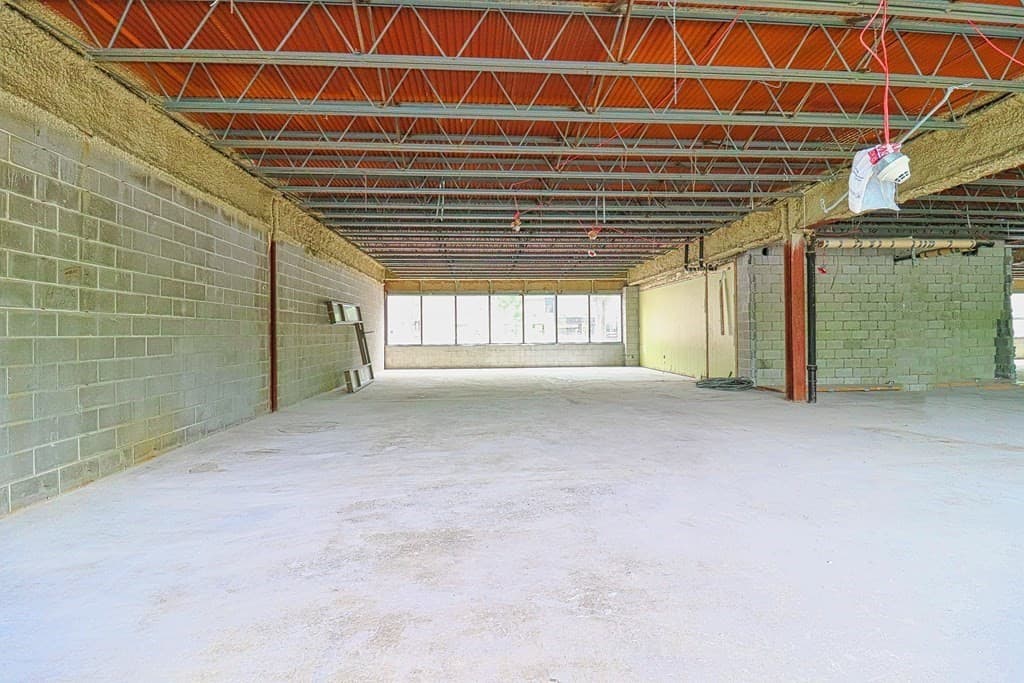 499 Essex Street #Right Side photo 4