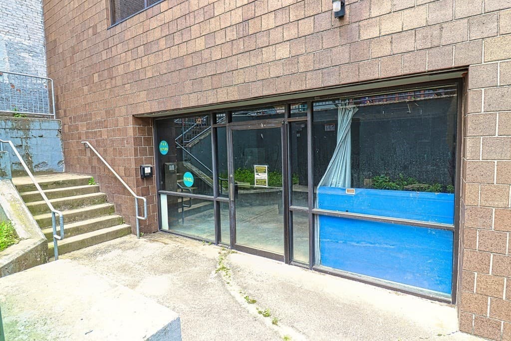 499 Essex Street #Lower #1