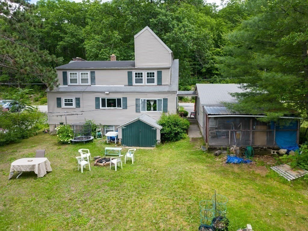 401 Petersham Rd photo 2