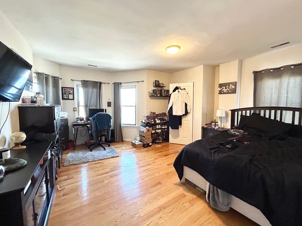914 Dorchester Ave #3 photo 2
