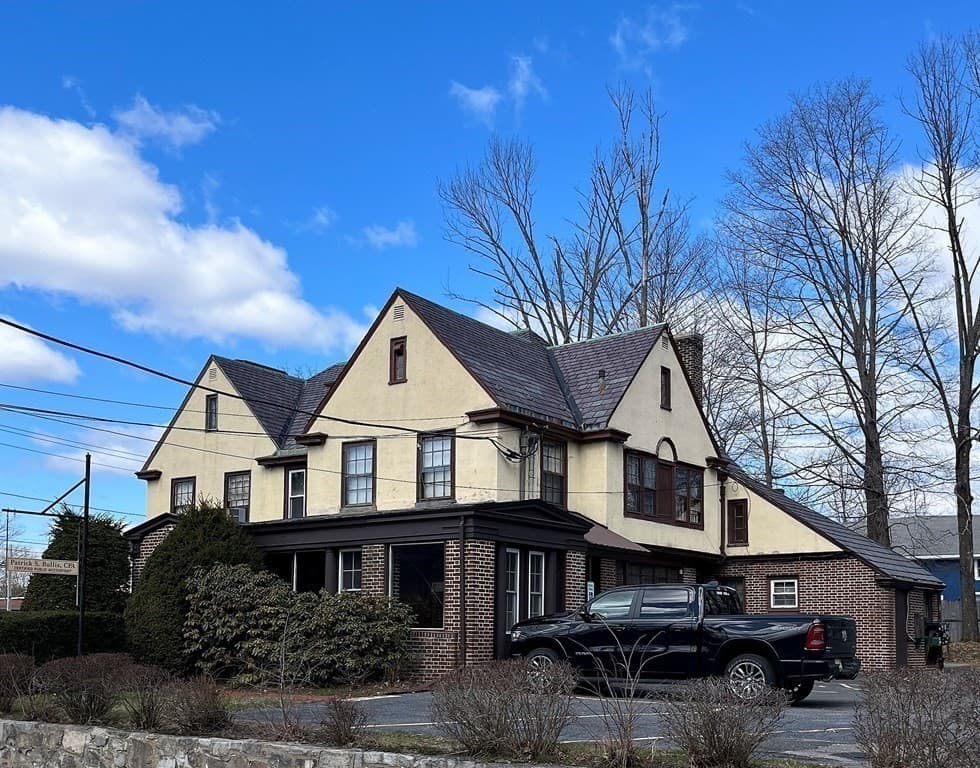 14 Grove St photo 2