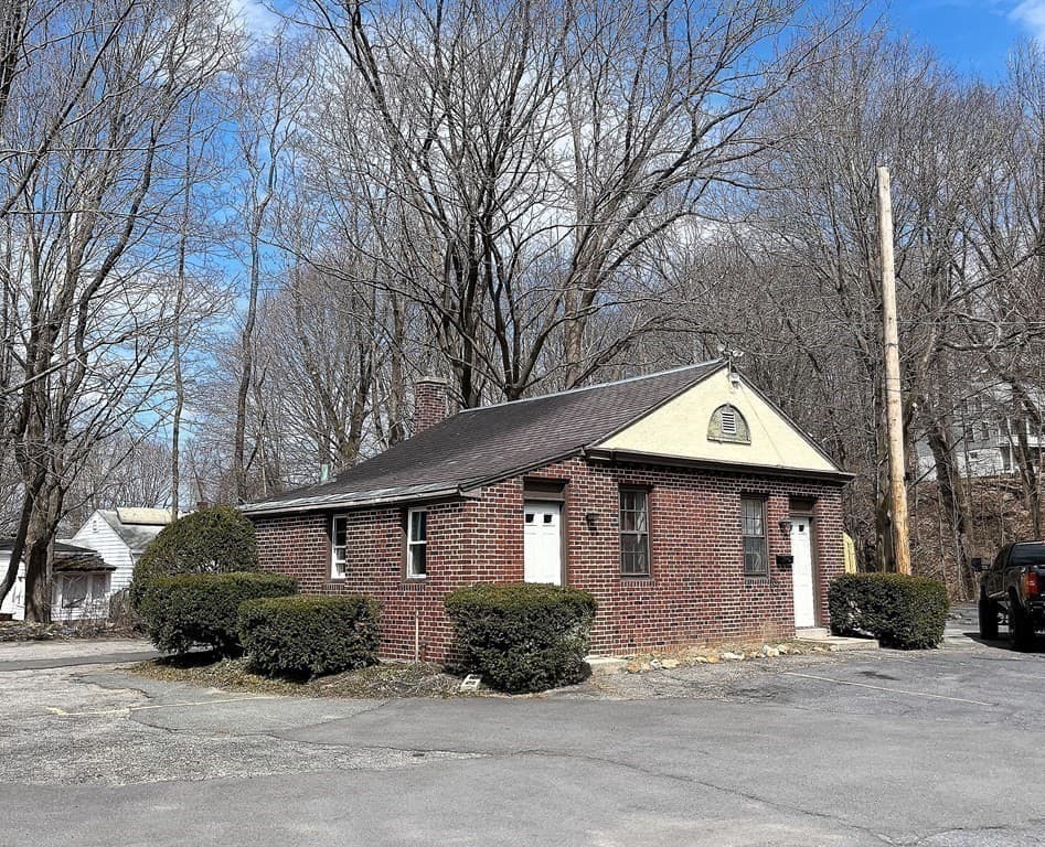 14 Grove St photo 3