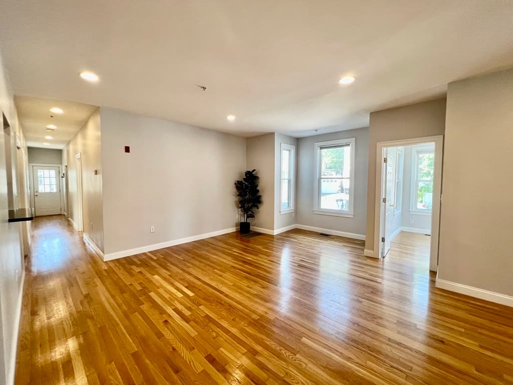 388 Medford St #1 photo 2