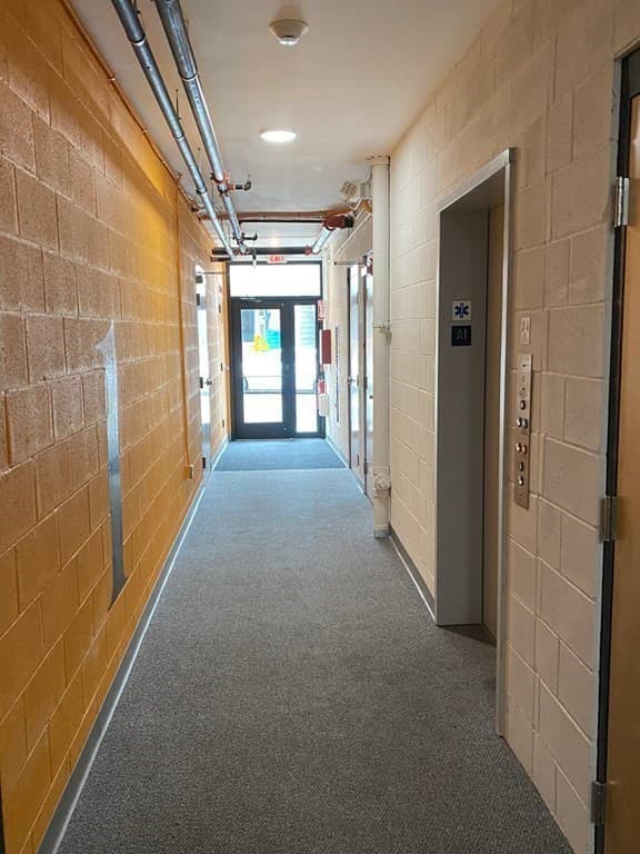 4 Montvale Avenue photo 2
