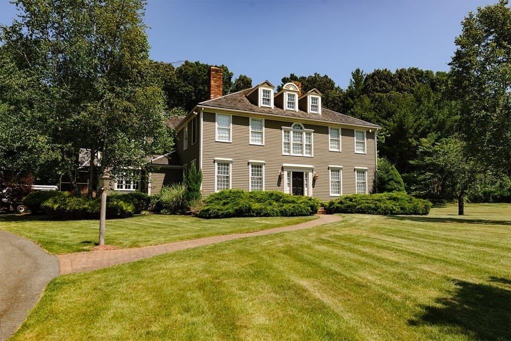 104 Abbot Street photo 2