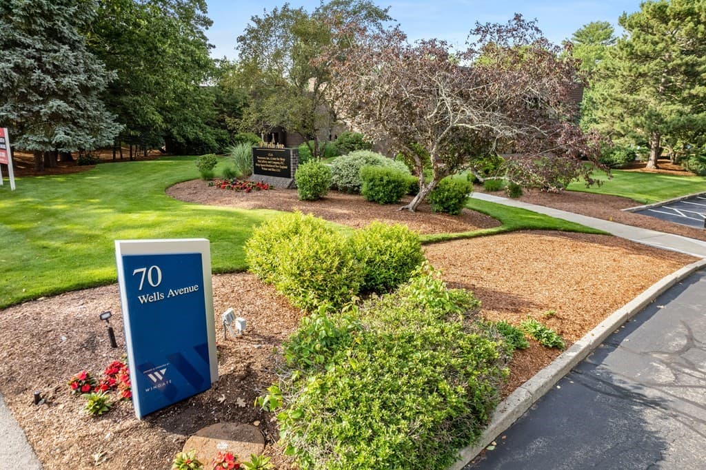 70 Wells Avenue photo 5