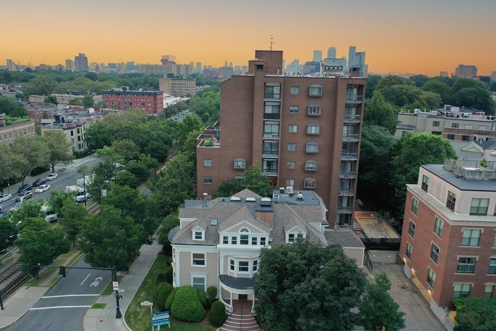 1269 Beacon #1